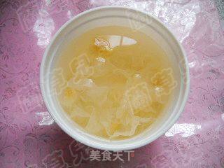 Gorgon Medlar and White Fungus Soup recipe