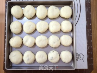 Raisin Buns recipe