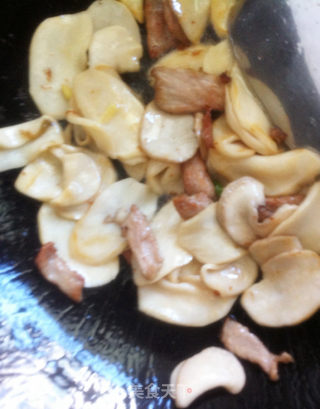 Pleurotus Eryngii with Garlic recipe