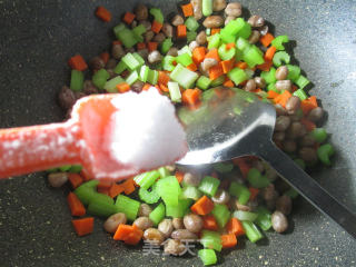 Stir-fried Celery with Peanuts and Carrots recipe