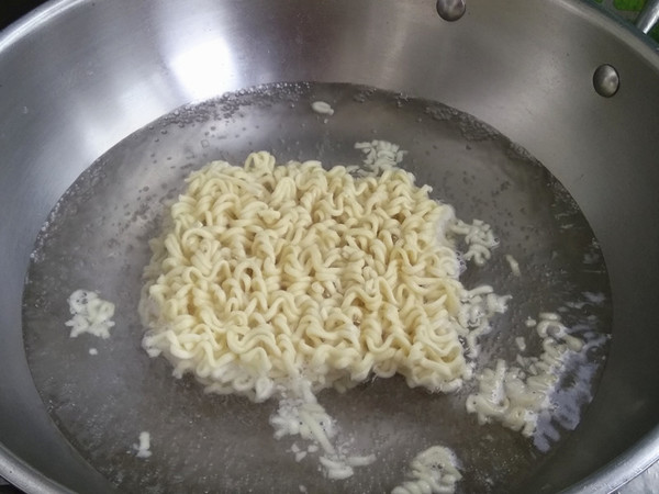 Mushroom Fried Sauce Noodle#中卓 Instant Noodles# recipe