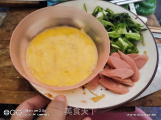 Stir-fried Ham with Eggs and Green Peppers recipe