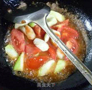 Scrambled Eggs with Tomato and Loofah recipe