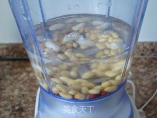 Whitening and Weight Loss-red Bean Peanut Soy Milk recipe