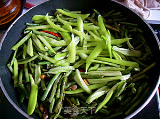 【sichuan Cuisine】dried Stir-fried Cowpeas recipe