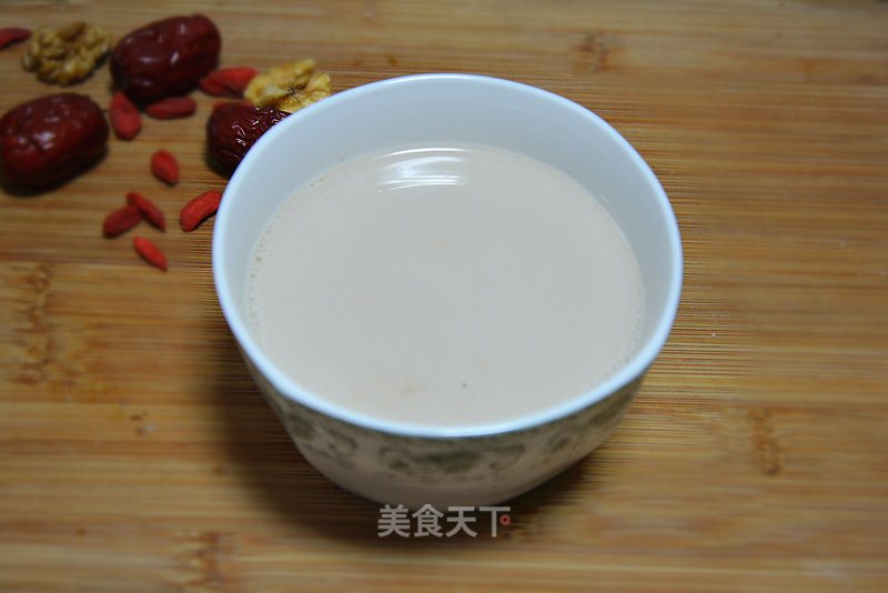 Soy Milk with Red Dates, Walnuts and Wolfberry recipe
