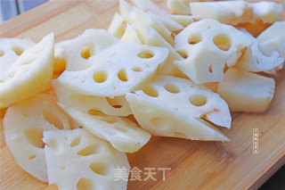 Lotus Root Pork Ribs Soup recipe