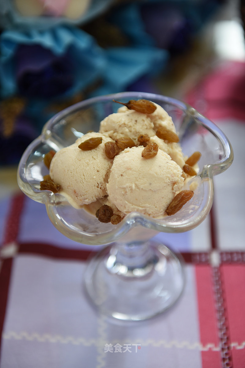 Sweet Mood-strawberry Ice Cream and Chocolate Ice Cream recipe