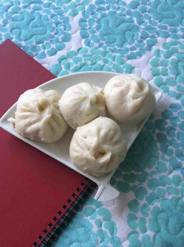 Lamb and Chrysanthemum Buns recipe