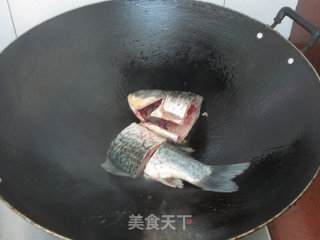 Carrot Corn Peanut Crucian Carp Soup recipe