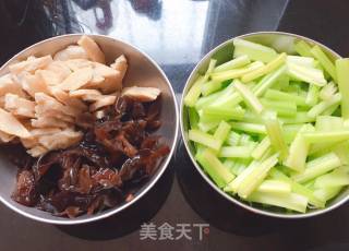 Stir-fried Celery Fungus recipe