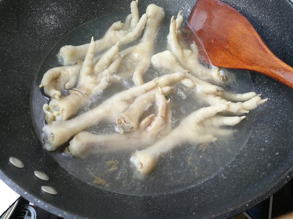 Chicken Feet with Radish and Cucumber recipe