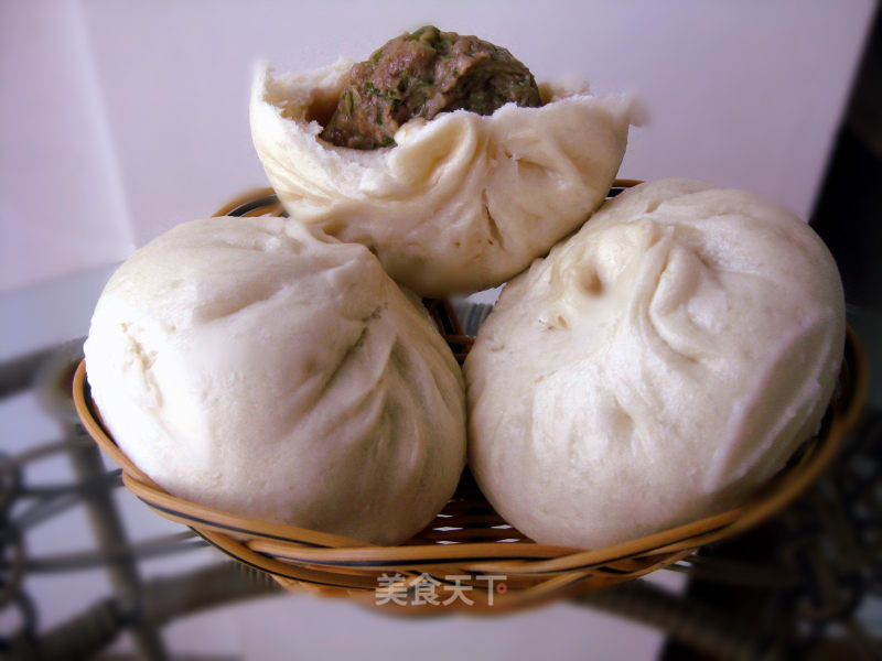 Pork and Green Onion Buns recipe