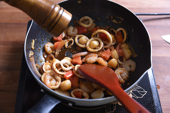 Pasta with Seafood and Tomato Stuffed Egg recipe