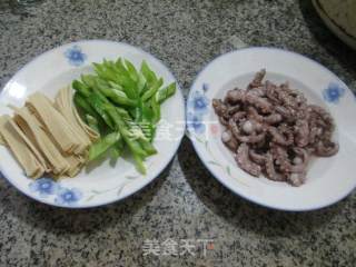 Stir-fried Octopus with Chili Pepper recipe