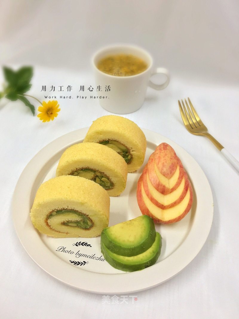 #the 4th Baking Contest and is Love to Eat Festival#avocado Cake Roll recipe