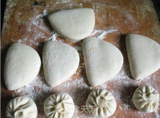 Pumpkin Buns recipe