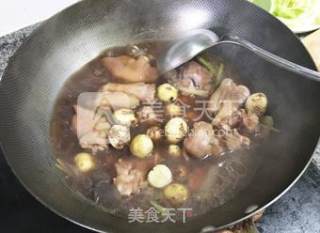 Chestnut Roasted Pig's Trotters recipe