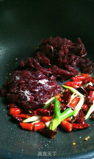 Stir-fried Beef with Pickled Peppers recipe
