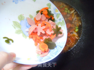 Cute Cartoon on The Dinner Table---bibimbap in Tomato Sauce recipe