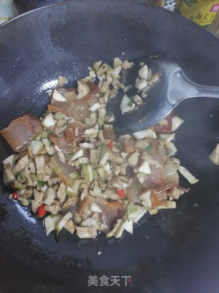 Stir-fried Bacon with Pickled Radish recipe