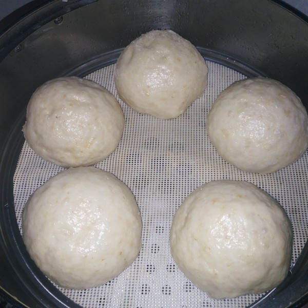 Oatmeal Whole Wheat Flour Steamed Buns recipe