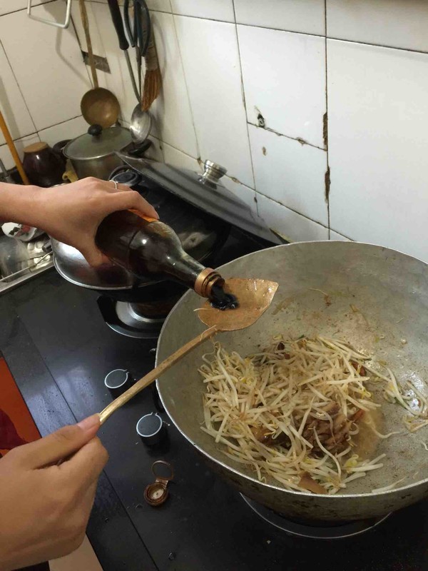 Fried Noodles with Meat recipe