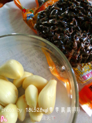 Just Look at It: Garlic Black Bean Spicy Sauce recipe