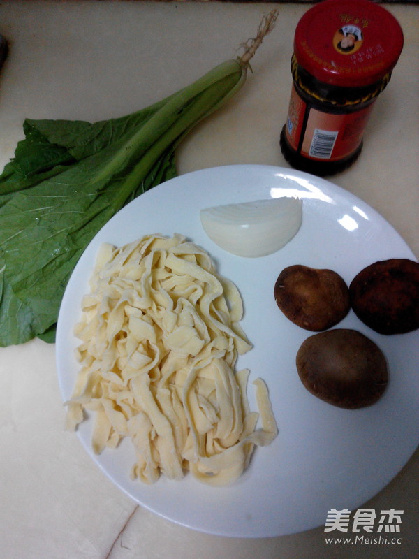 Spicy Tempeh Noodles recipe