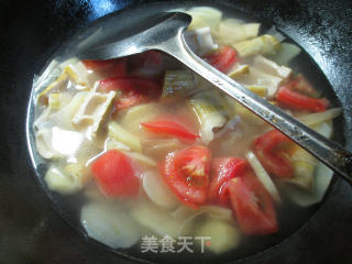 Tomato Lamb's Tail, Bamboo Shoot and Potato Soup recipe