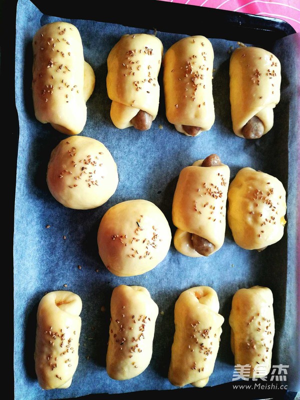 Mini Sausage Floss Bread recipe
