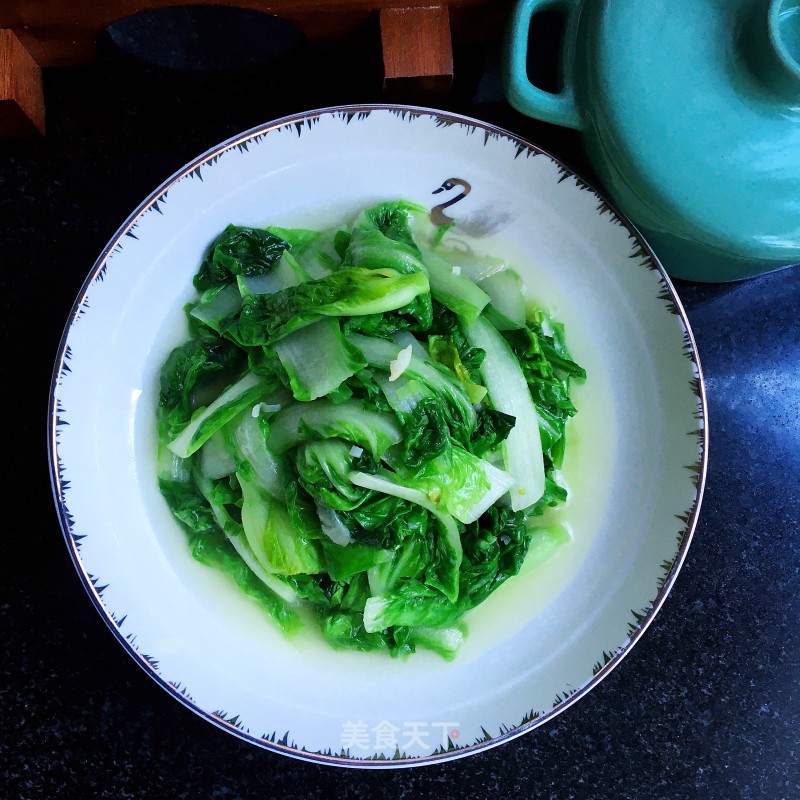 Stir-fried Milk Cabbage with Tea Oil