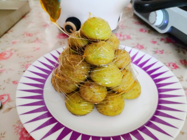 Don’t Make Bread or Cakes for Christmas, be An Edible Tree recipe