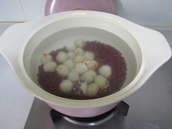 Milky Red Bean Lychee Taro Sweet Soup recipe