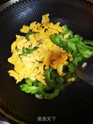 Bitter Gourd Scrambled Eggs recipe