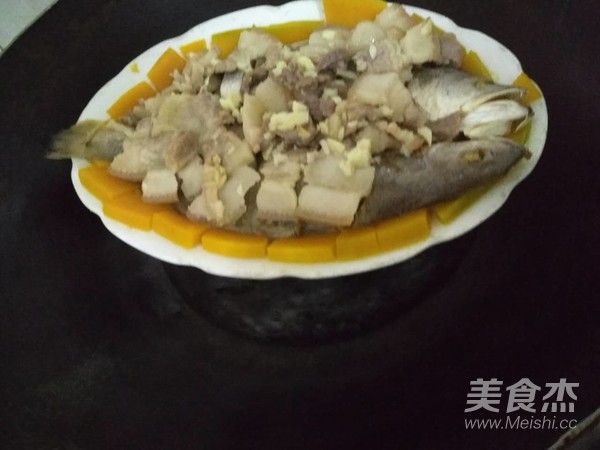 Steamed Pork Belly with Salted Fish recipe