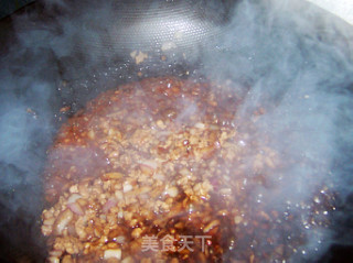Soy Noodles with Minced Meat and Mustard recipe