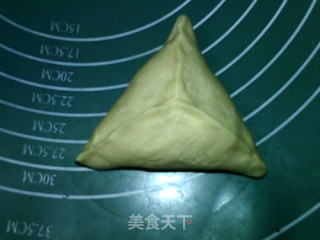 Leaf-shaped Taro Bread recipe