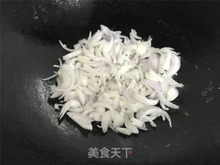 Scrambled Eggs with Onions recipe