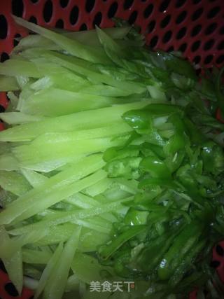 Stir-fried Shredded Lettuce recipe