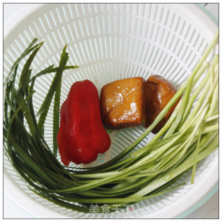 Summer Salad with Mother's Food-----sweet Leeks Mixed with Fragrant Dried recipe