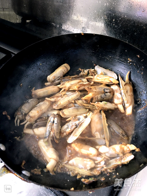 Stir-fried Razor Clams recipe