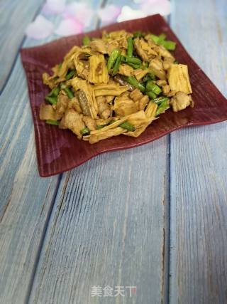 Fried Pork Belly with Yuba and Cowpea recipe