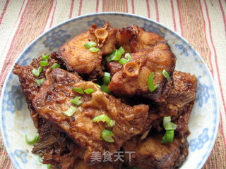 Spiced Smoked Fish-how to Deal with A Seven or Eight Catty Large Grass Carp recipe