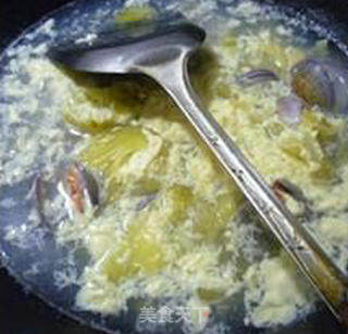 Sauerkraut Stem, Egg and Clam Soup recipe