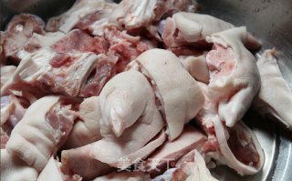 Braised Pork Knuckles recipe