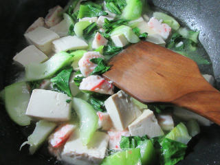 Boiled Tofu with Shrimp and Green Vegetables recipe