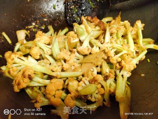 Stir-fried Organic Cauliflower with Pork Belly in Griddle recipe