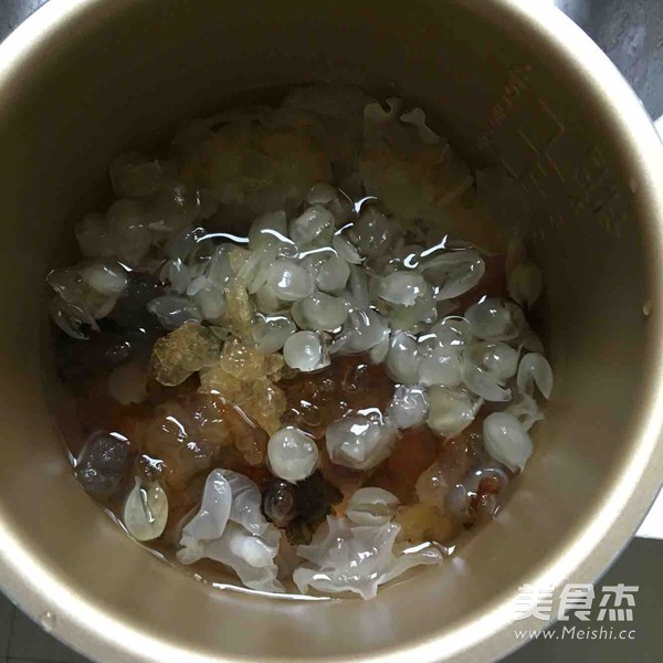 Beauty Soap Japonica Rice Peach Gel White Fungus Soup recipe