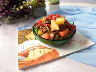 Warm in A Warm Winter Bowl (stewed Beef Brisket with Potatoes and Red Pepper) recipe